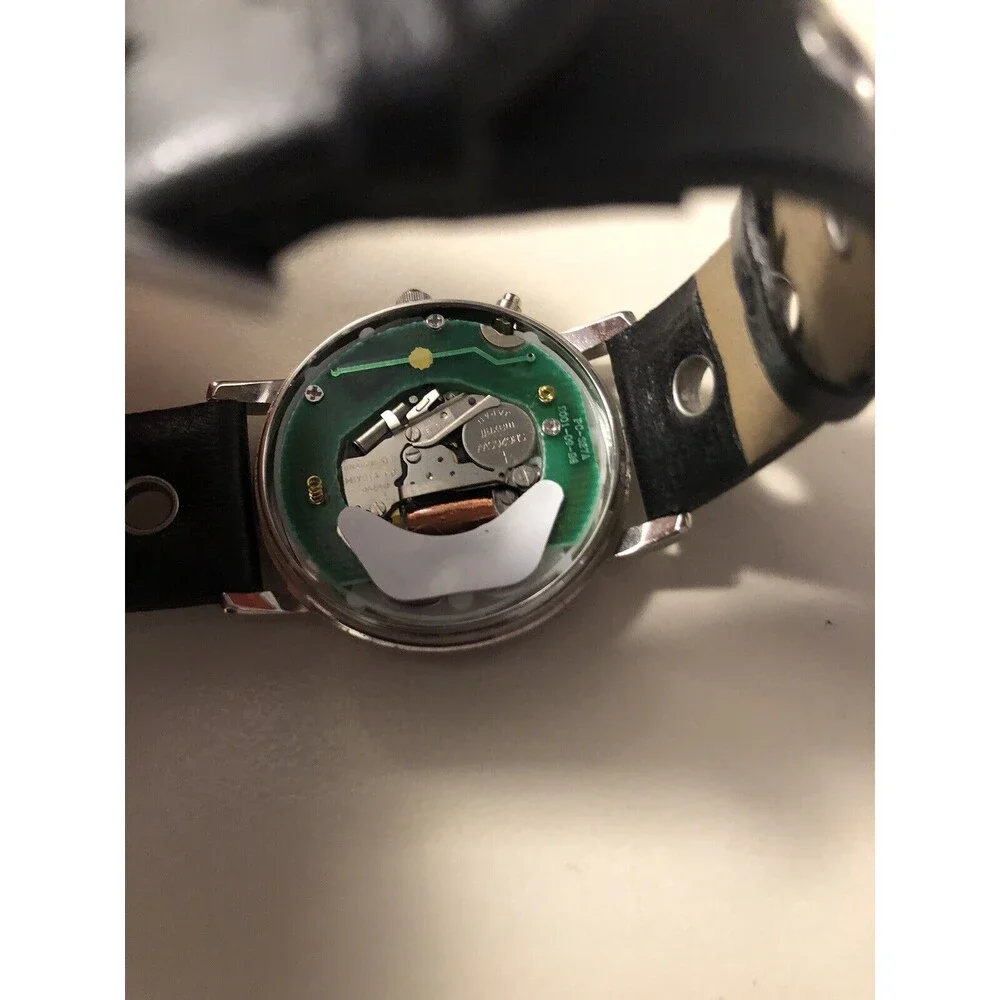 2001 Avon Valdawn ELVIS‎ PRESLEY Musical Tribute Watch 